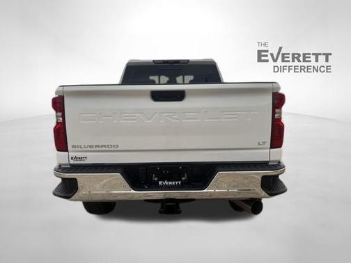 Summit White 2026 Chevrolet Silverado 2500 LT