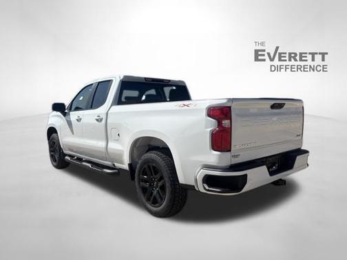 Summit White 2026 Chevrolet Silverado 1500 RST