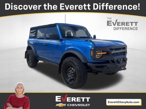 Blue Metallic 2022 Ford Bronco Black Diamond