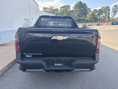2025 Chevrolet Silverado EV LT