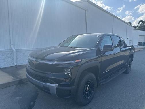2025 Chevrolet Silverado EV LT