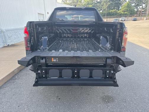 2025 Chevrolet Silverado EV LT