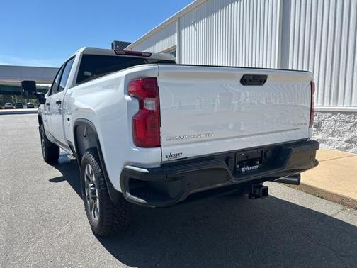 2025 Chevrolet Silverado 2500 Custom