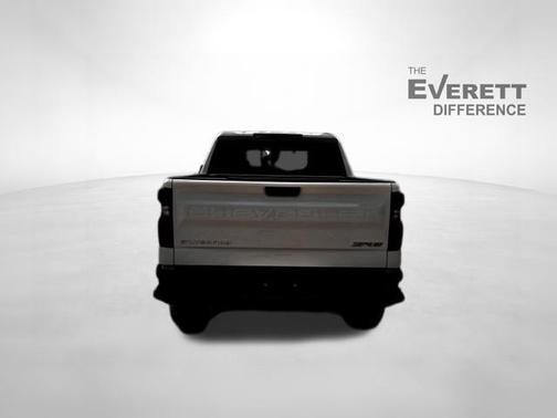 Summit White 2026 Chevrolet Silverado 1500 ZR2