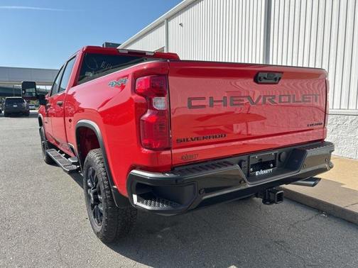 2025 Chevrolet Silverado 2500 Custom