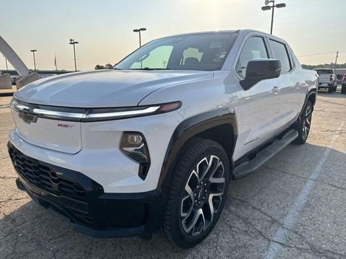 2024 Chevrolet Silverado EV RST