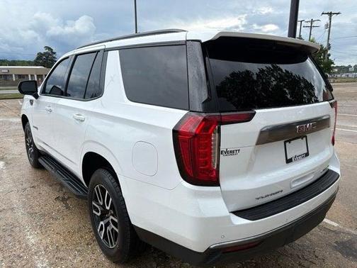 Summit White 2024 GMC Yukon 4WD AT4