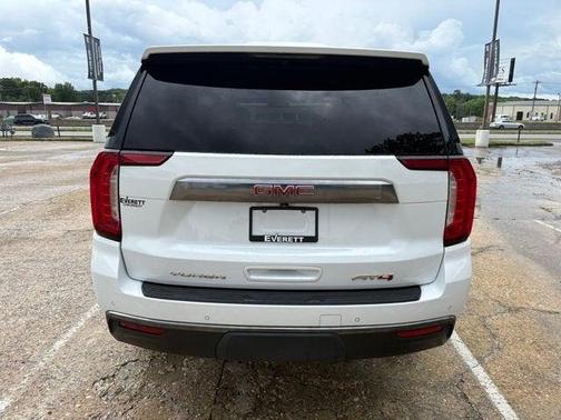 Summit White 2024 GMC Yukon 4WD AT4