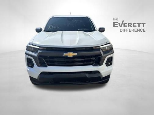 Summit White 2026 Chevrolet Colorado LT