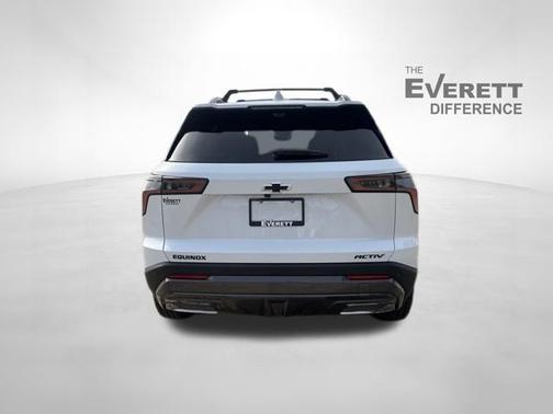Polar White Tricoat 2026 Chevrolet Equinox FWD ACTIV