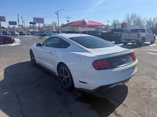 2016 Ford Mustang EcoBoost Premium