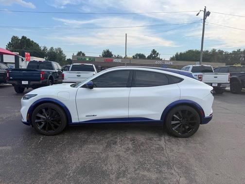 2021 Ford Mustang Mach-E Premium