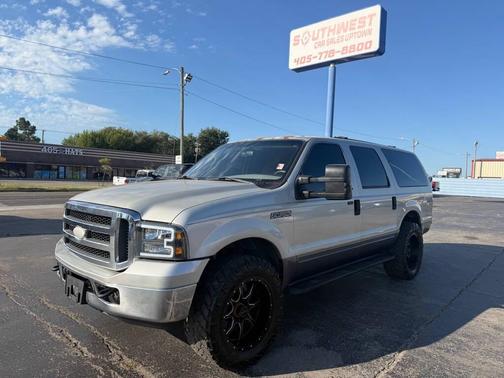 2005 Ford Excursion XLT