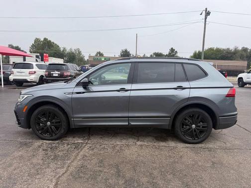 2022 Volkswagen Tiguan 2.0T SE R-Line Black 4MOTION