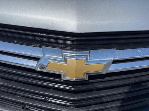 Silver Ice Metallic 2022 Chevrolet Equinox 1LT