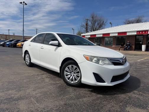2013 Toyota Camry LE