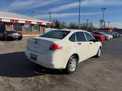 2010 Ford Focus SE