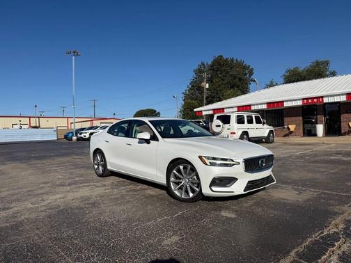 2019 Volvo S60 T5 Momentum