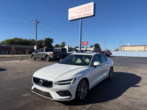 2019 Volvo S60 T5 Momentum