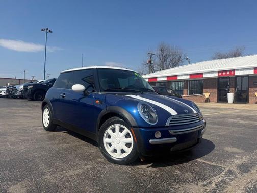 2004 MINI Cooper S Base