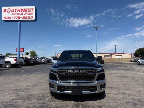 Diamond Black Crystal Pearlcoat 2025 RAM 1500 Big Horn/Lone Star