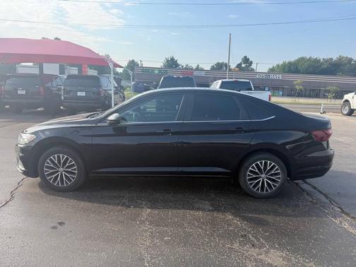 Black Uni 2020 Volkswagen Jetta 1.4T SE