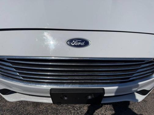 Oxford White 2020 Ford Fusion Hybrid SE