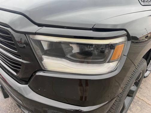 Diamond Black Crystal Pearlcoat 2019 RAM 1500 Big Horn