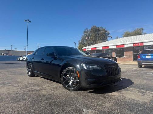 2021 Chrysler 300 Touring