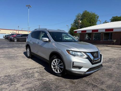 Brilliant Silver Metallic 2019 Nissan Rogue SV
