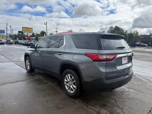 2021 Chevrolet Traverse LS