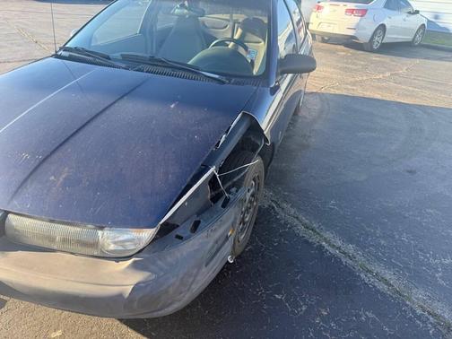 1999 Saturn SL SL 4dr Sedan