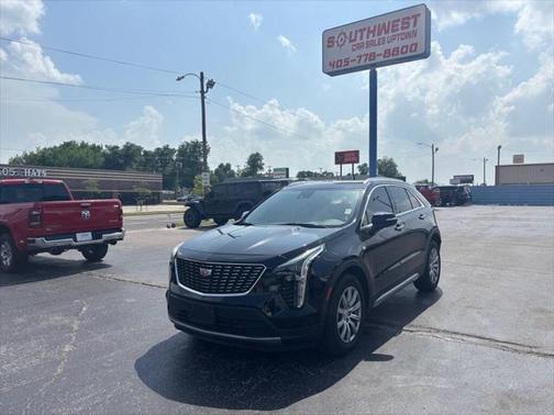 2022 Cadillac XT4 Premium Luxury