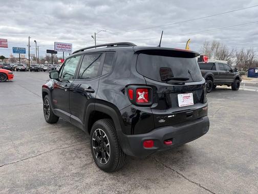 2023 Jeep Renegade Trailhawk
