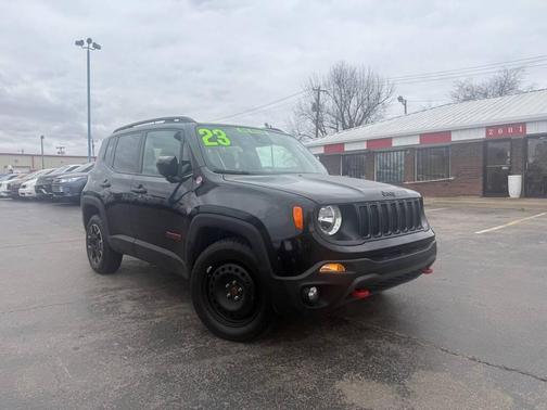 2023 Jeep Renegade Trailhawk