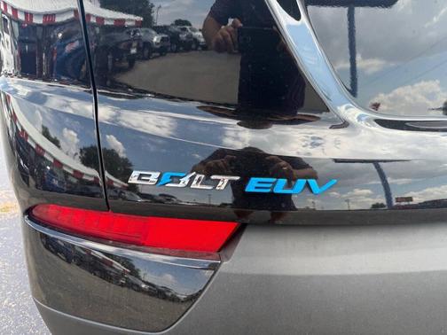 2023 Chevrolet Bolt EUV FWD LT