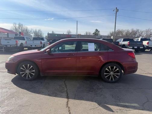 Deep Cherry Red Crystal Pearlcoat 2014 Chrysler 200 Touring
