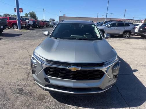 GREY 2026 Chevrolet Trax LT