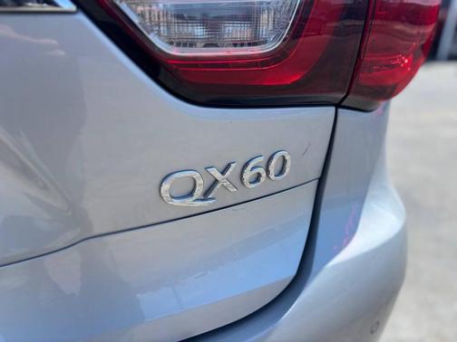 2018 INFINITI QX60 Base
