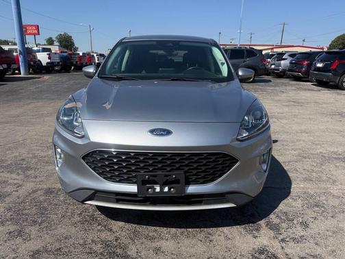 Iconic Silver Metallic 2022 Ford Escape SEL