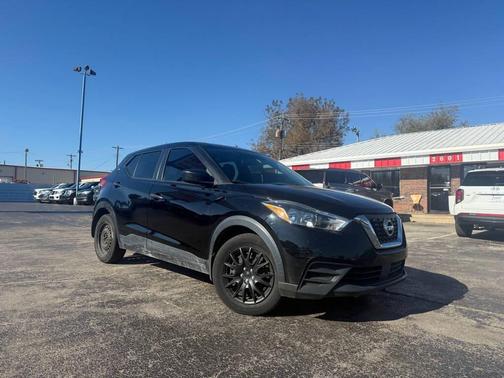 2020 Nissan Kicks S