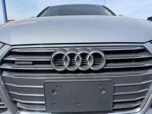 Florett Silver Metallic 2018 Audi A4 2.0T Premium Plus