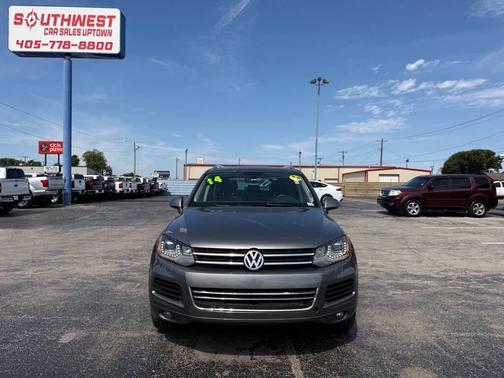 GRAY 2014 Volkswagen Touareg TDI Executive
