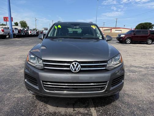 GRAY 2014 Volkswagen Touareg TDI Executive