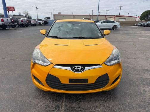 2013 Hyundai Veloster Base