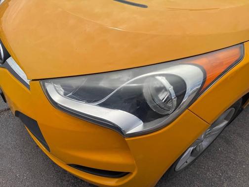 2013 Hyundai Veloster Base