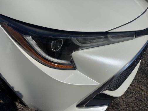 WHITE 2019 Toyota Corolla XSE