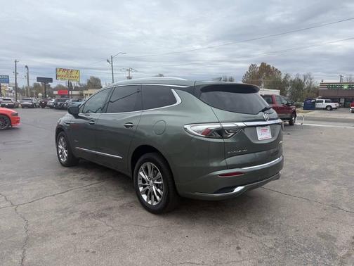 2022 Buick Enclave FWD Avenir