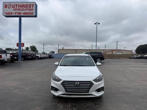 Frost White Pearl 2022 Hyundai Accent SEL
