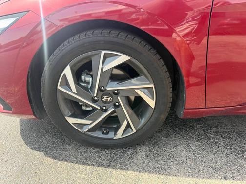 Ultimate Red 2024 Hyundai ELANTRA SEL